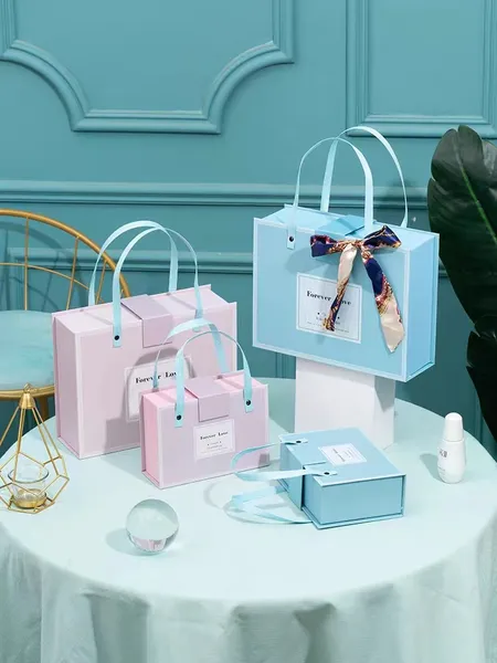 微信图片_20231106143951 Gift Box - Big