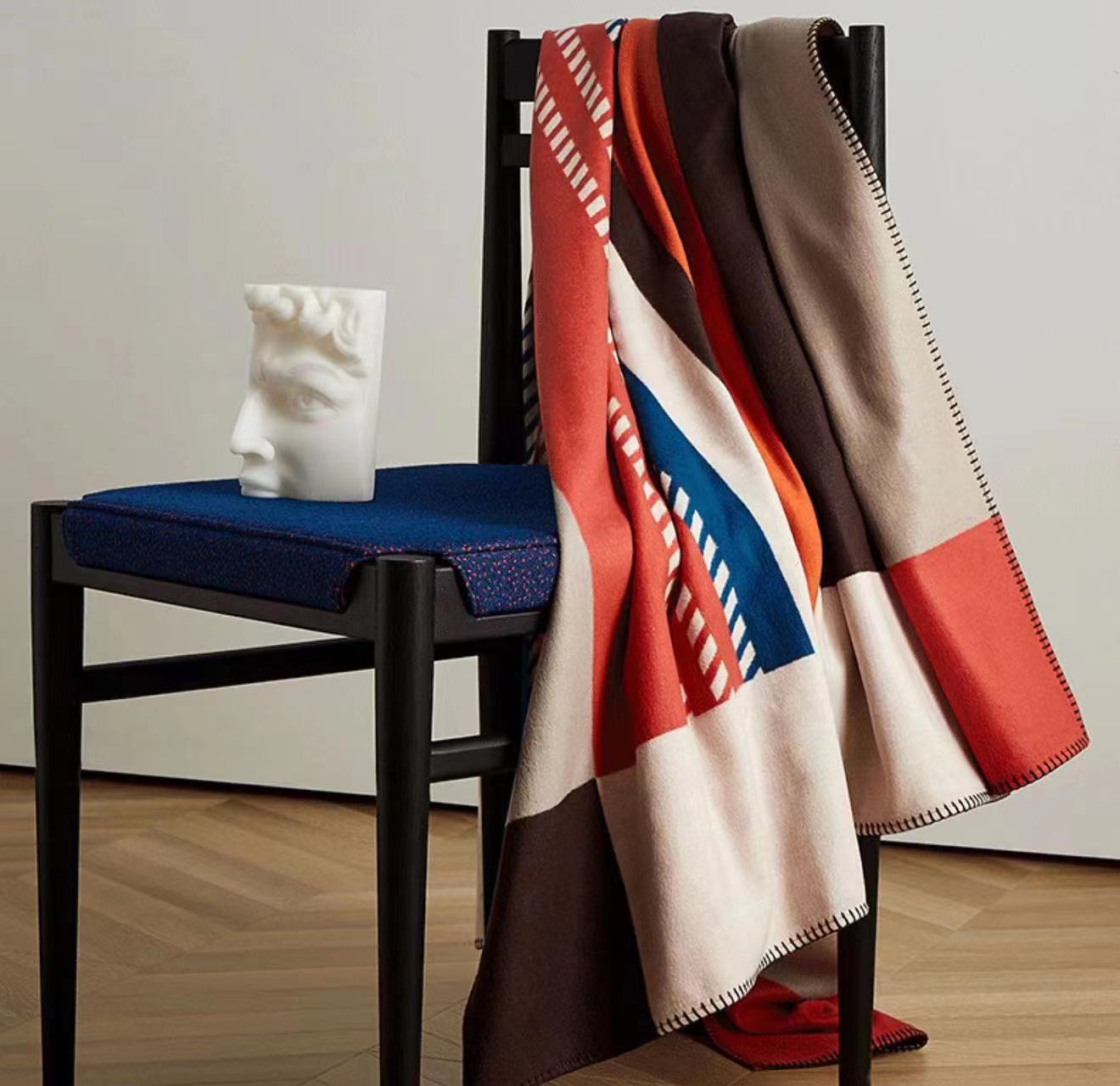 100% Silk Brushing Blanket (160-130cm) 100% silk blanket